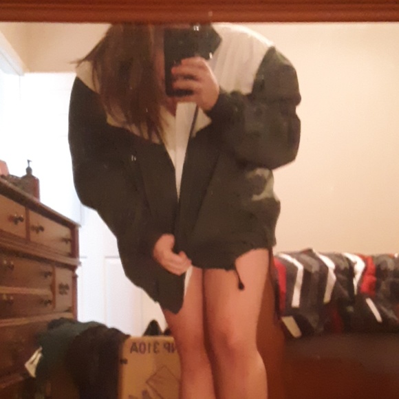 Green Nylon Jacket - Picture 4 of 4